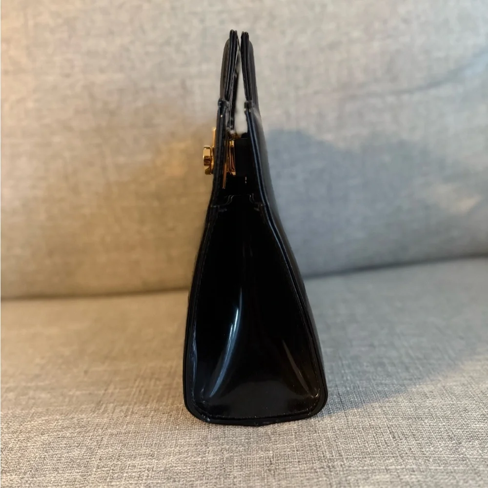 Ferragamo Wanda Mini in Black - Picture 9 of 15